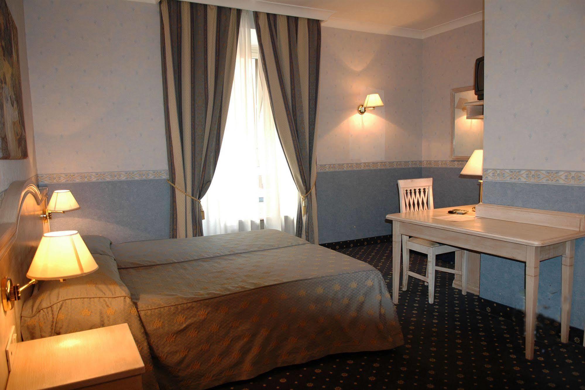 Piccolo Imperiale Bed & Breakfast Roma Dış mekan fotoğraf